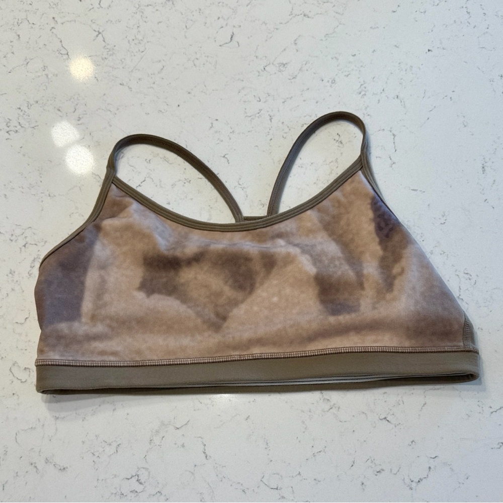 Lululemon Free to Be Serene Reversible Sports Bra – Size 10 – Tie-Dye/Taupe